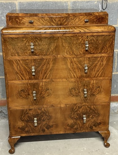 Superb tall walnut art - superb, deco